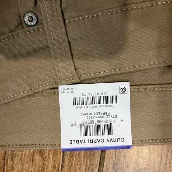 Nwt-style & COMPANY Women’s Curvy Capris - Picture 5 of 7
